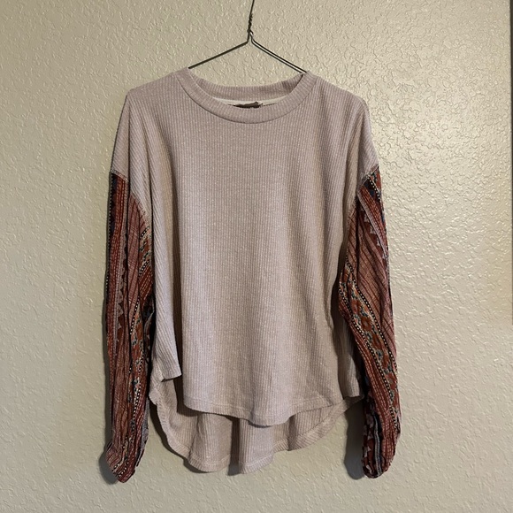 Altar'd State Sweaters - 💙5/$25💙 Altar’d state Sweater S
